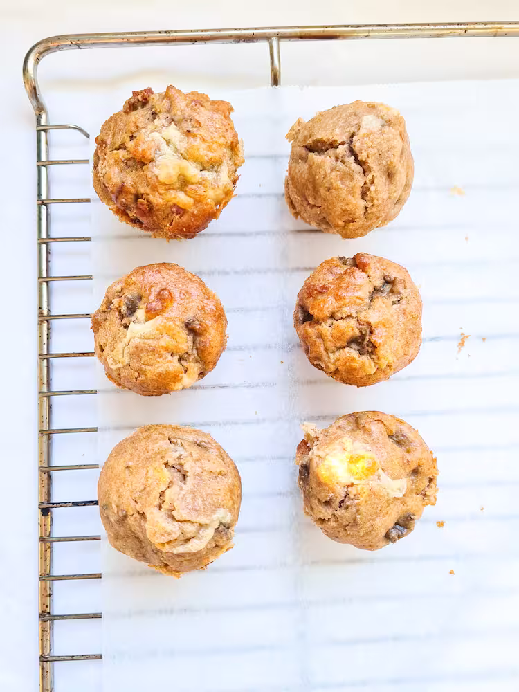 Muffins aubergine, chèvre et miel