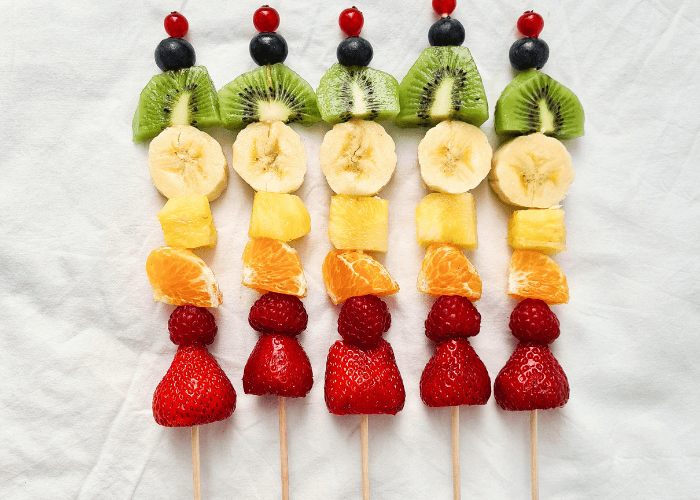 Brochettes de fruits pour enfants